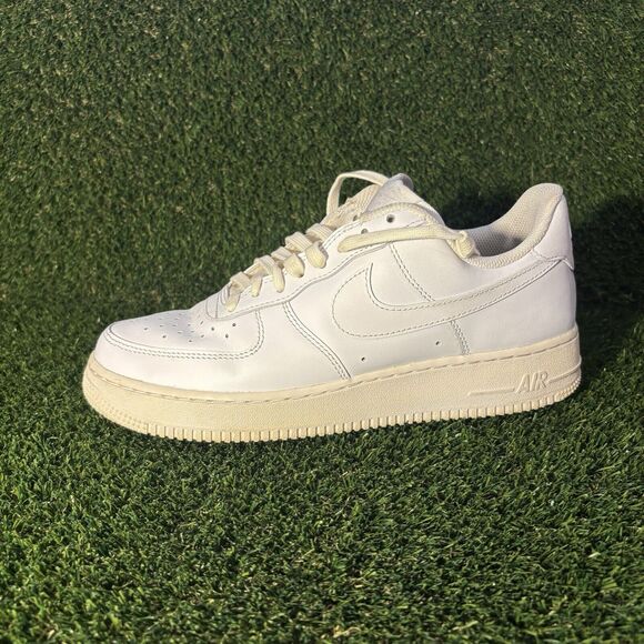 Size 8 - Nike Air Force 1 \'07 Low Triple White main image 7